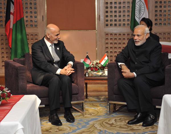 Afghan_President_Ashraf_Ghani_meets_PM_Narendra_Modi_at_the_18th_SAARC_summit