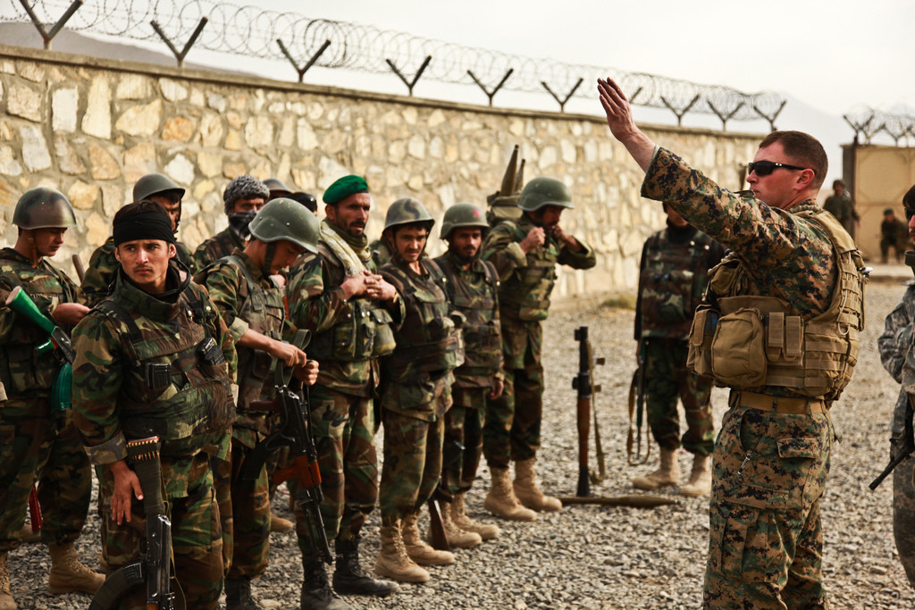 U.S., Afghan troops conduct joint patrol