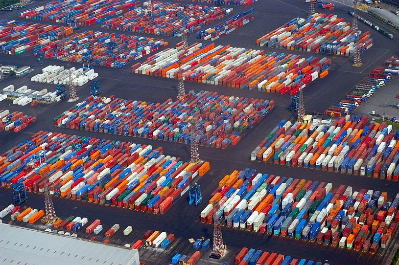 Container_terminal_northport