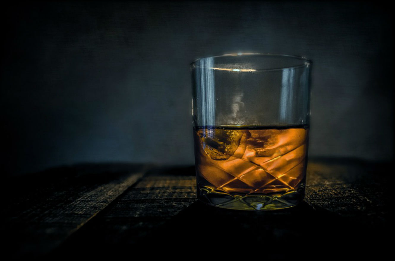 Friday Happy Hour, Episode 1