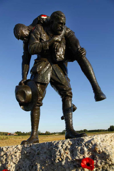 Fromelles-Statue-2