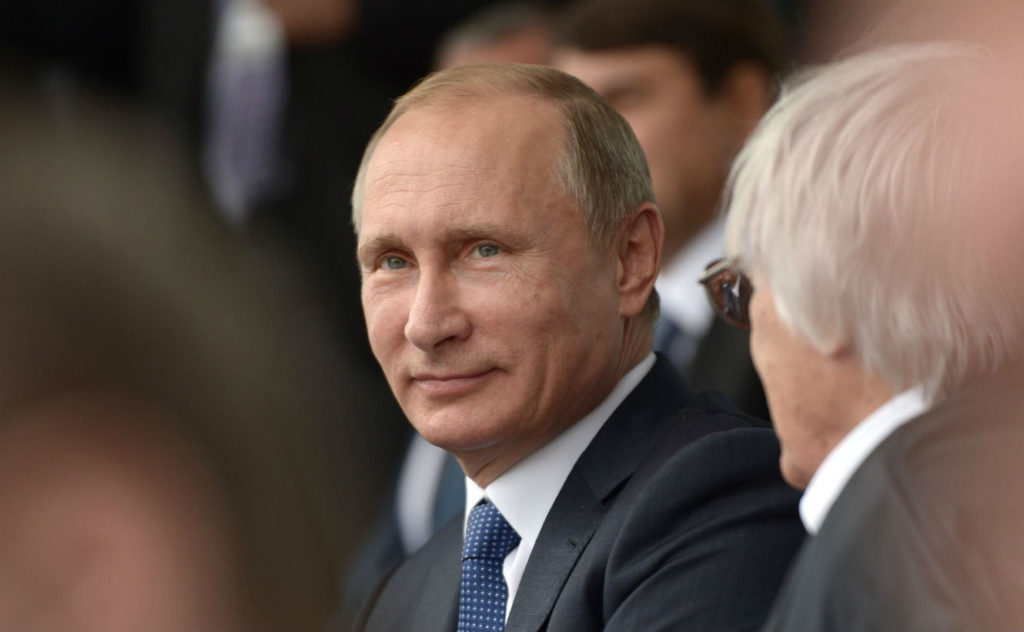 Putin-Smiling-Kremlin