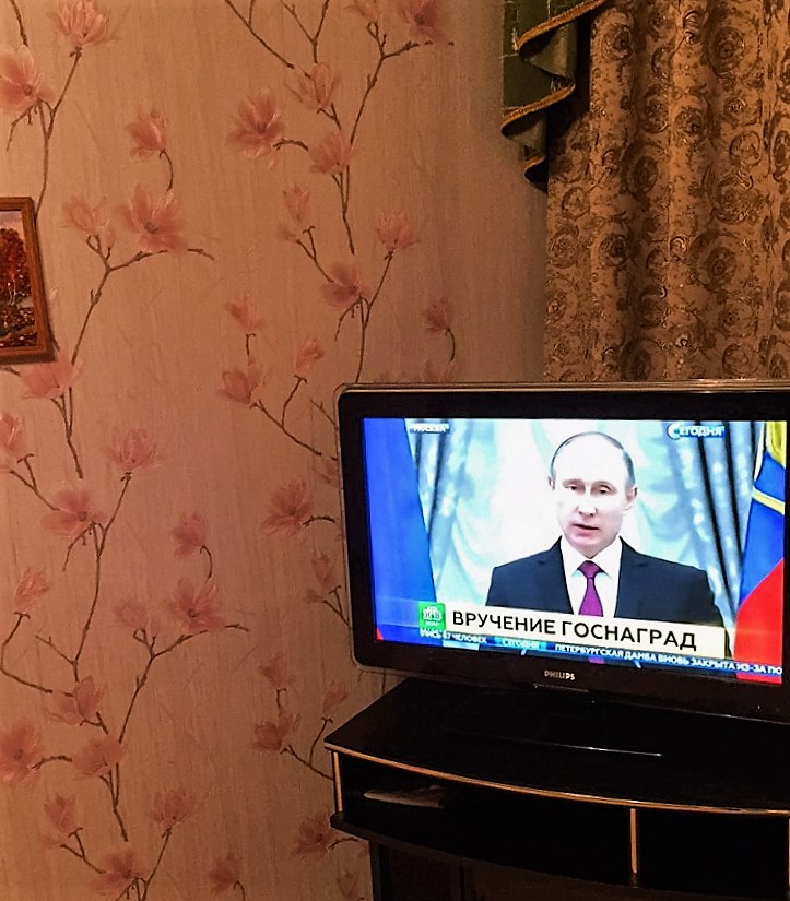 putin-welcomes-us-to-narva