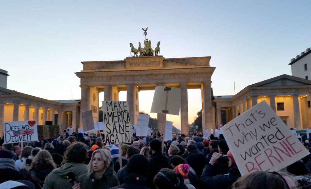 2016-11-12_Berlin_anti-Trump_protest