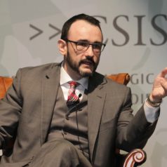 Russia Captures Ukrainian Ships and Crew at Kerch Strait