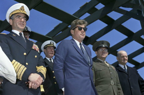 The Transatlantic Tussle — A Historical Case Study on How to Handle NATO