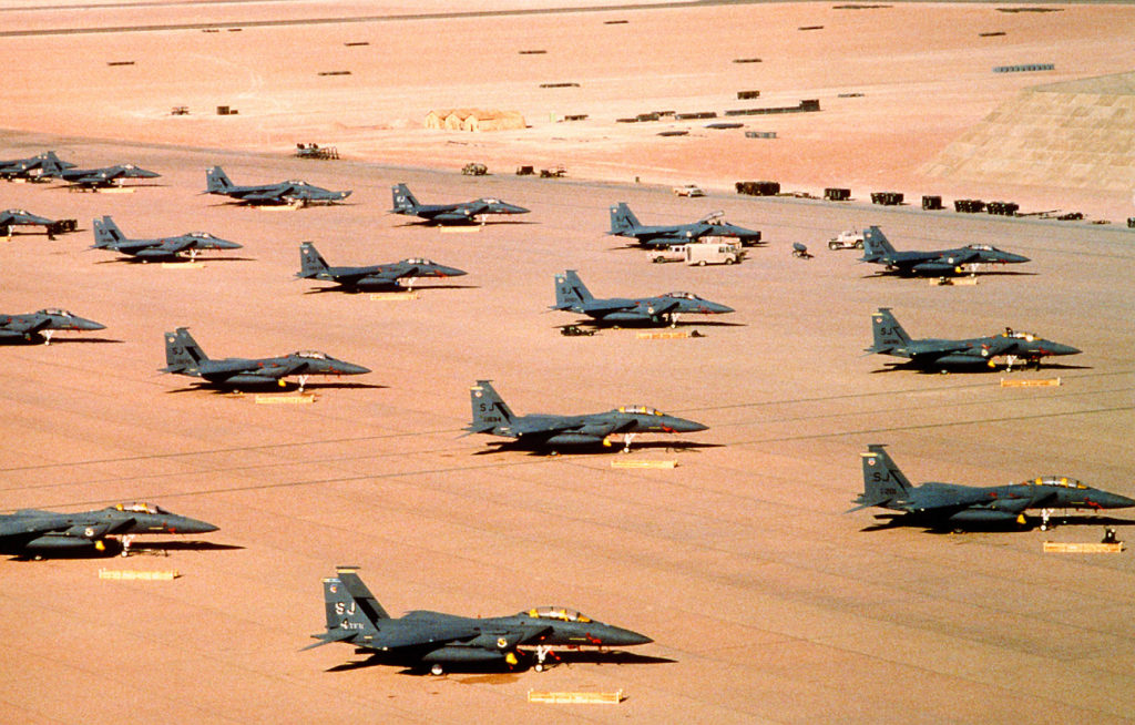 Multiple_F-15E_parked_during_Operation_Desert_Shield