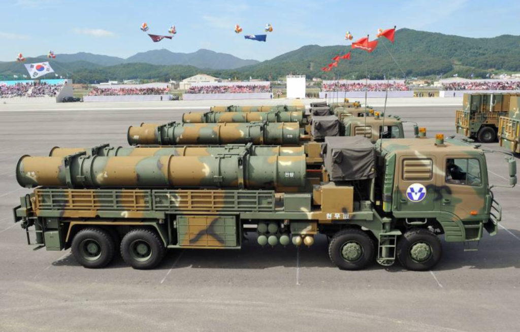 Hyunmoo-3_missile_carrier (1)