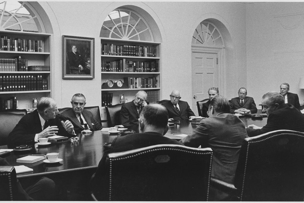 The_Wise_Men,_Cabinet_Room_meeting_-_NARA_-_192586.tif