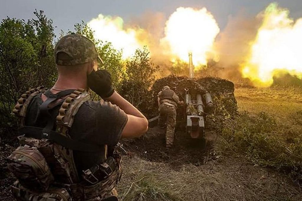 ukr forces south artillery fire