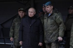 Public Politics in the Wartime Russian Dictatorship
