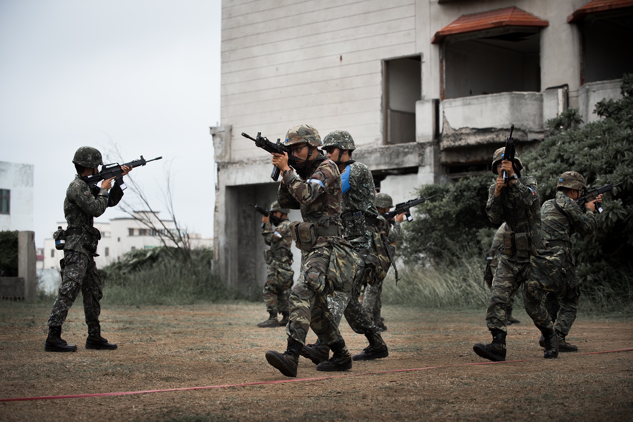 Soldiers in Taiwan train for urban combat
