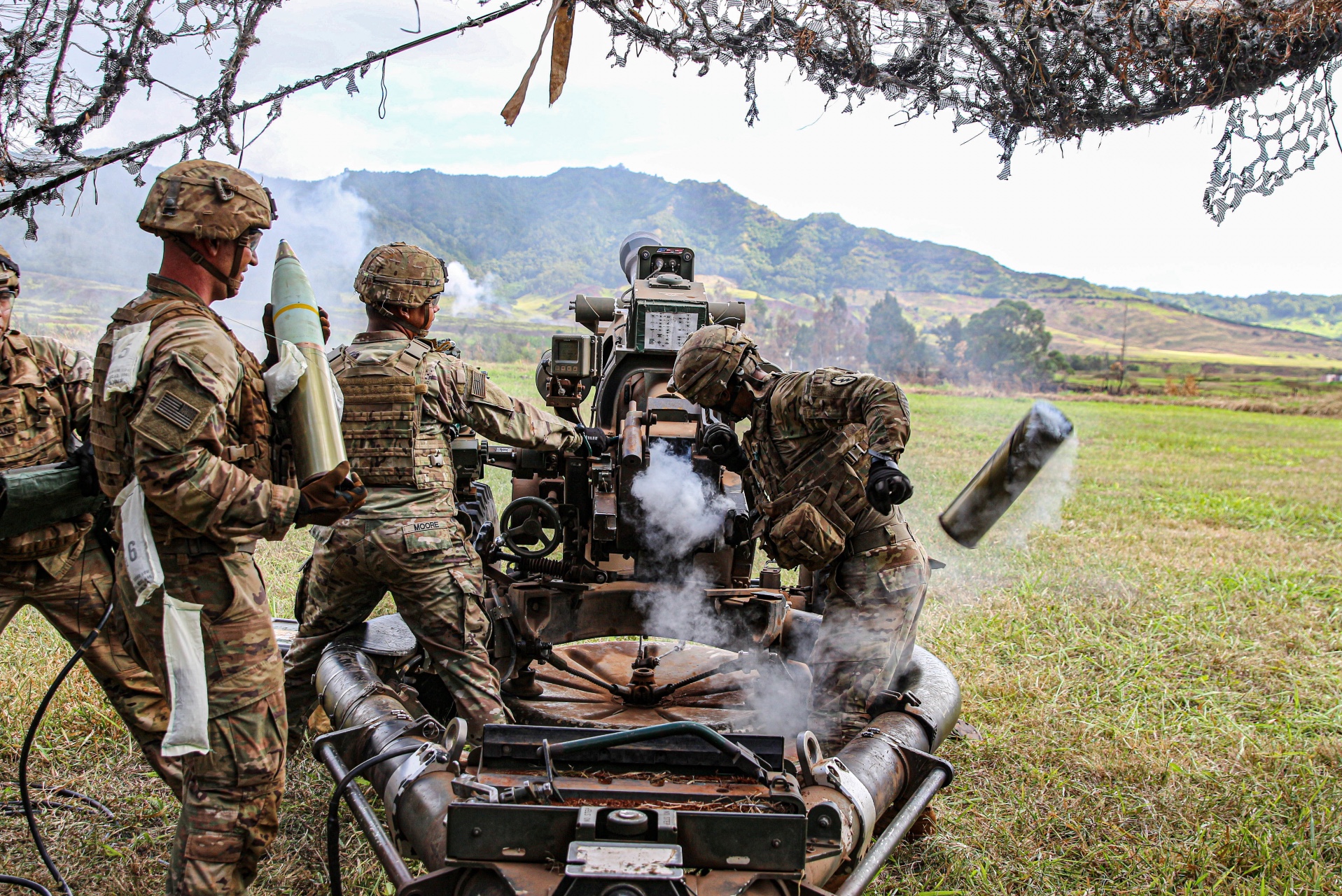 25th Infantry Division work with M119 Howitzers to enhance their basic artillery skills on Schofield Barracks, Hawaii