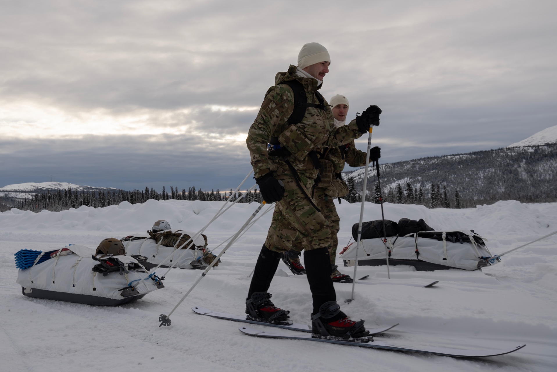 US special forces commence an overland cross country ski movement during Operation Agipen 2 at Paxson, Alask