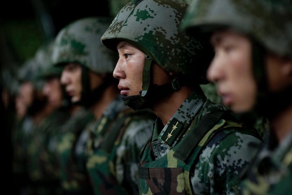 Soldiers_of_the_Chinese_People’s_Liberation_Army_-_2011