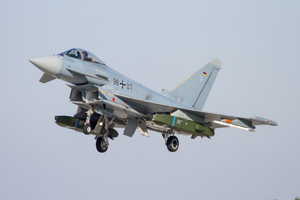 Eurofighter_Typhoon_IPA_7_with_TAURUS,_ETSI_Final_Approach_No._1