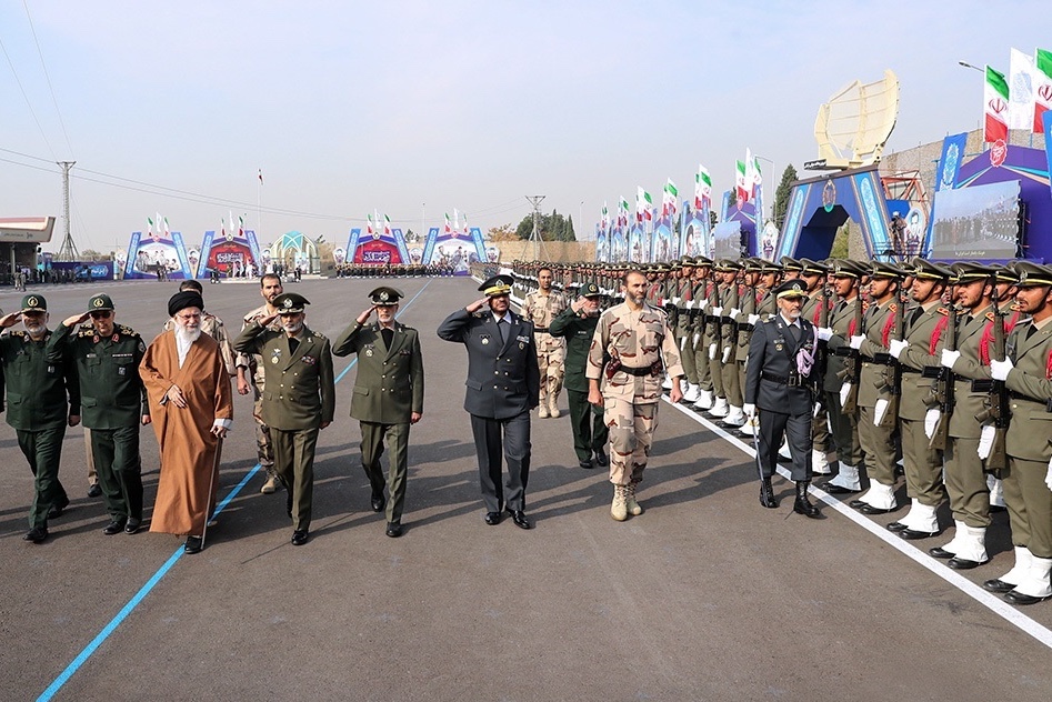 Ali_Khamenei_at_Afsari_University_2019_1