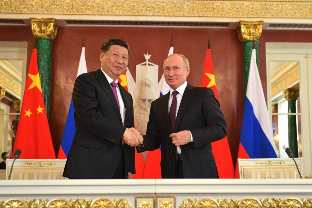 Vladimir_Putin_and_Xi_Jinping_(2019-06-05)_45(1)