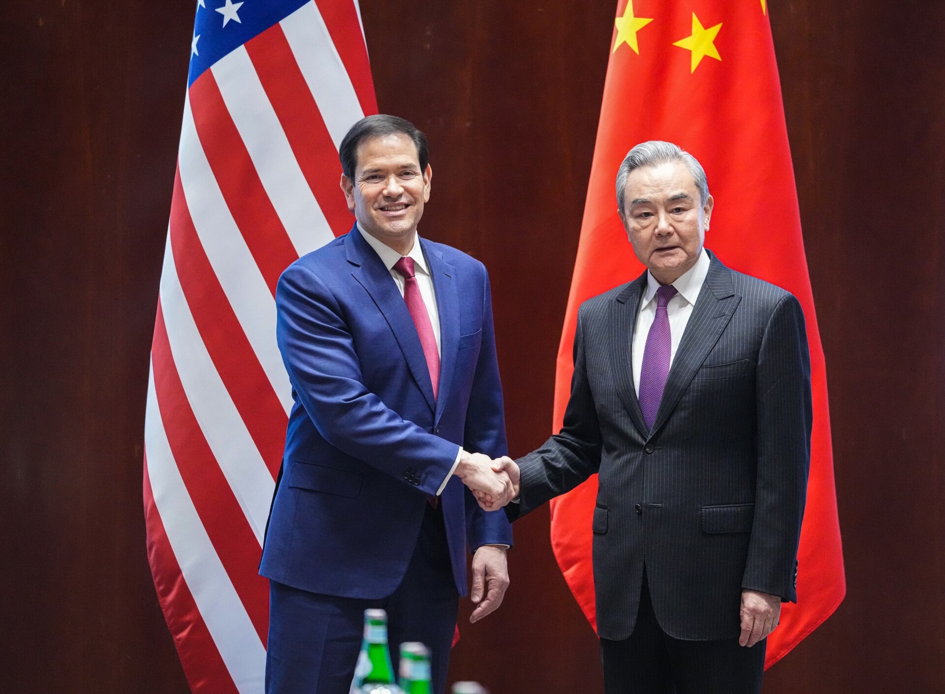 Marco Rubio rencontre Wang Yi à Munich