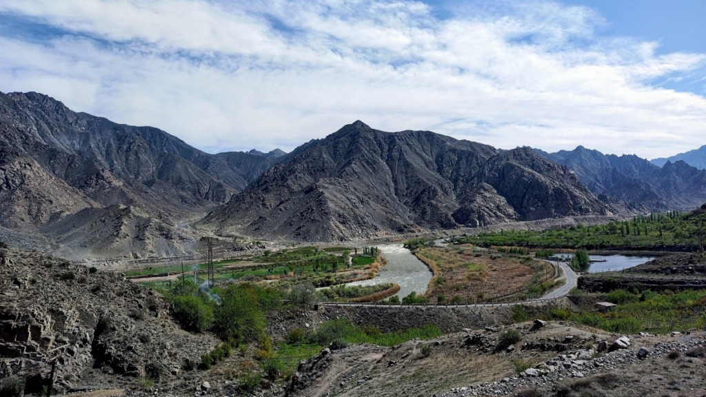 From Hormuz to the Caucasus: The New Geography of Energy Security